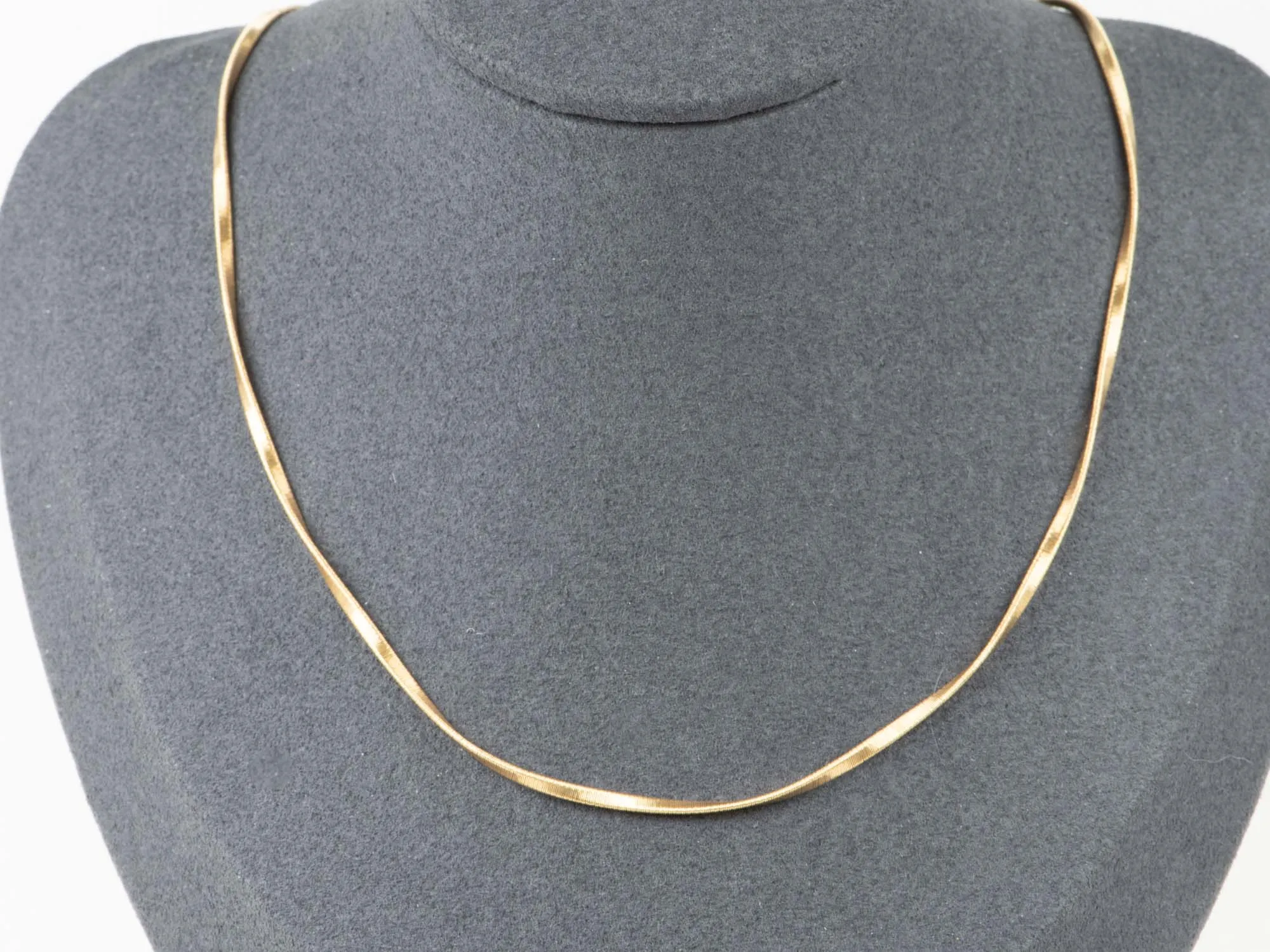 18K Gold Wavy Wave Necklace 16.5 8g+ Like Marco Bicego R4599