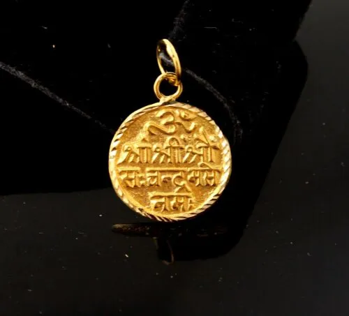 22k 22ct solid gold OM CHANDER NAMAH MANTRA Pendant Necklace P1057 ns