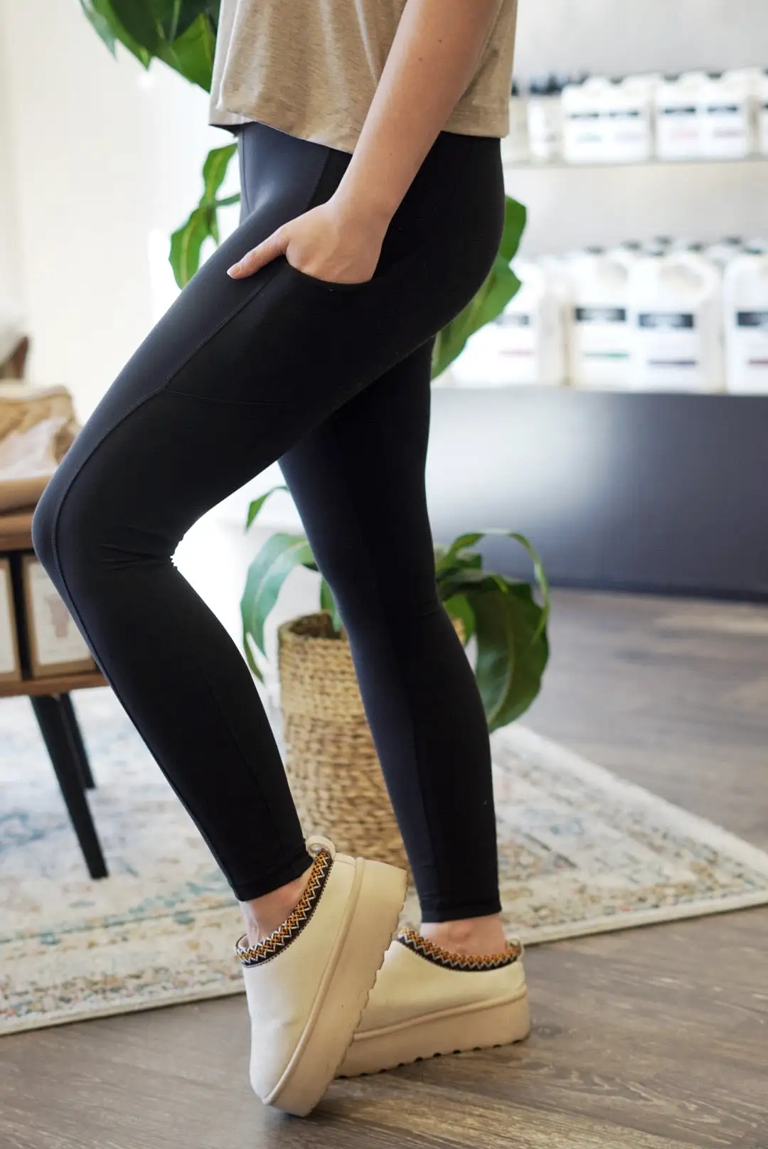 Get Moving Side Pocket Leggings