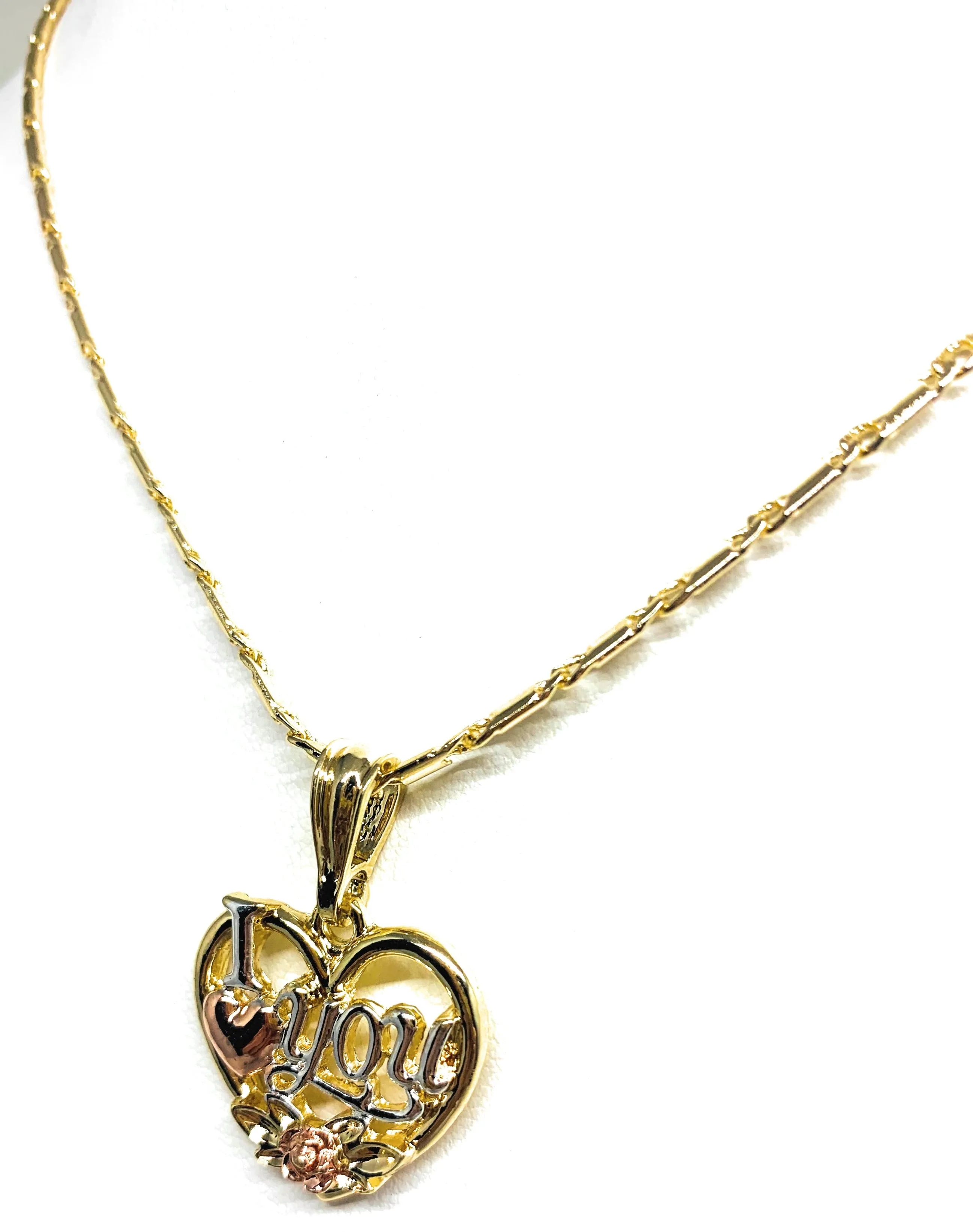 Gold Plated Heart I Love you Rose Pendant Necklace Chain 24” Corazón Medalla