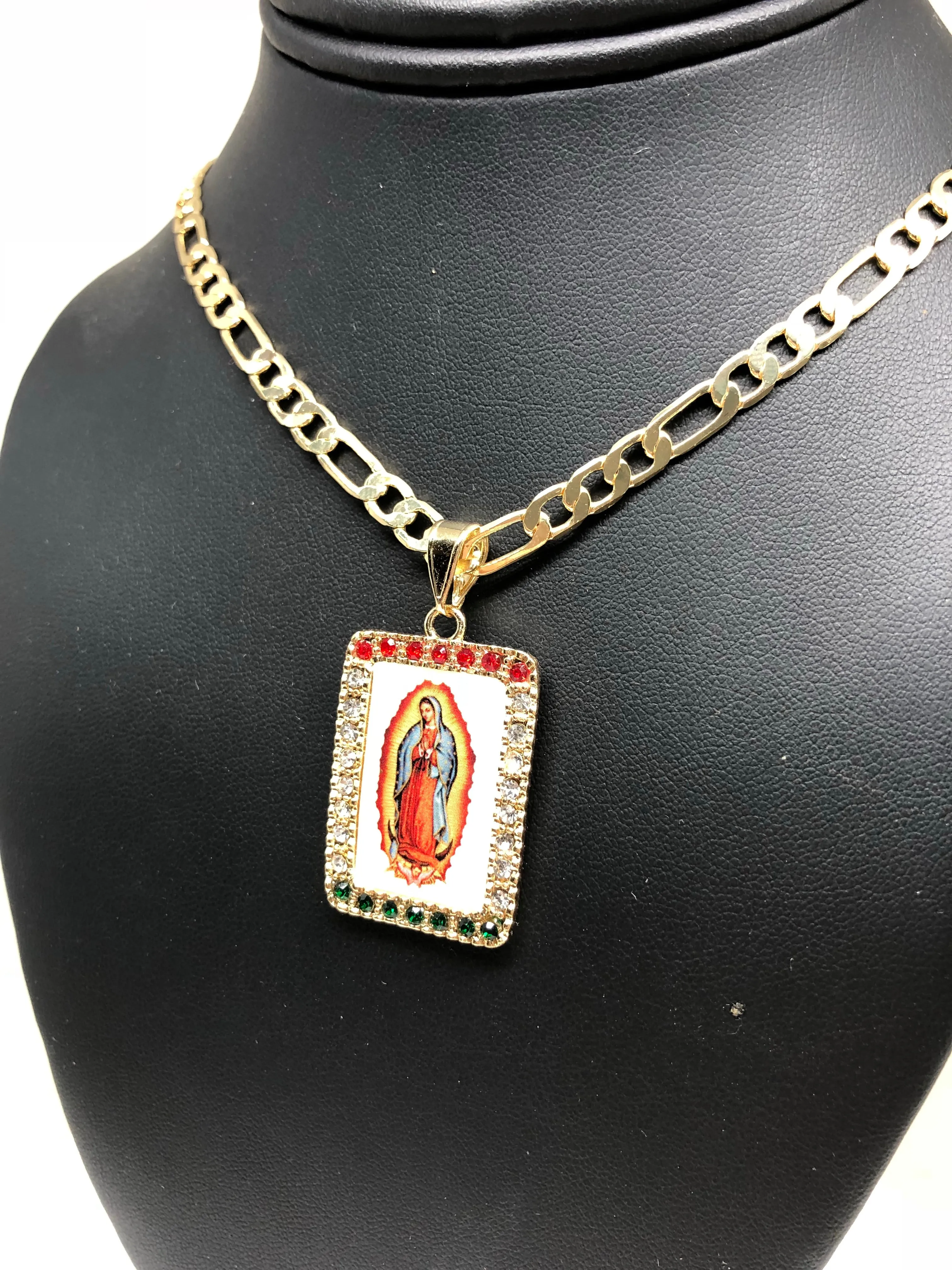 Gold Plated Virgin Mary Pendant Necklace Figaro 26 Virgen de Guadalupe Medalla Oro Laminado