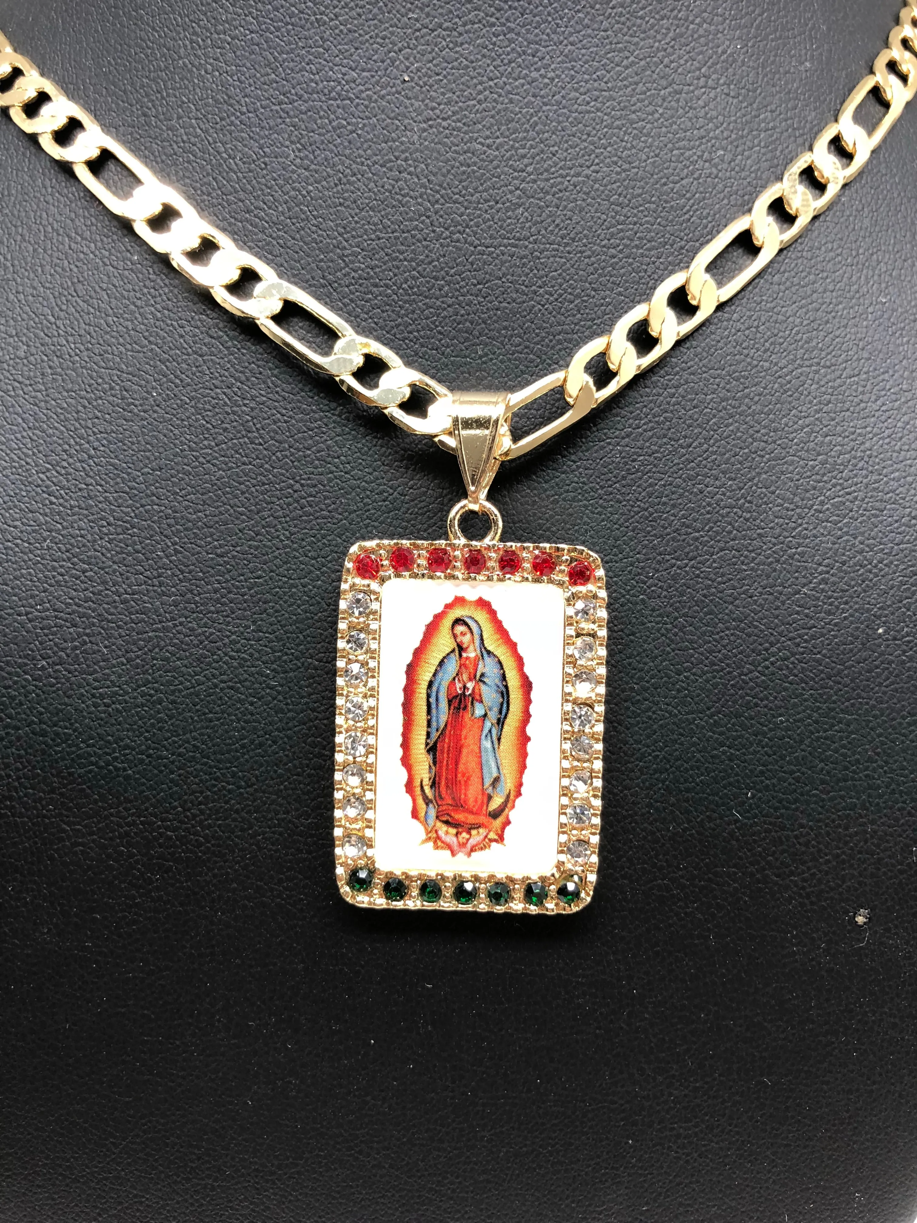 Gold Plated Virgin Mary Pendant Necklace Figaro 26 Virgen de Guadalupe Medalla Oro Laminado