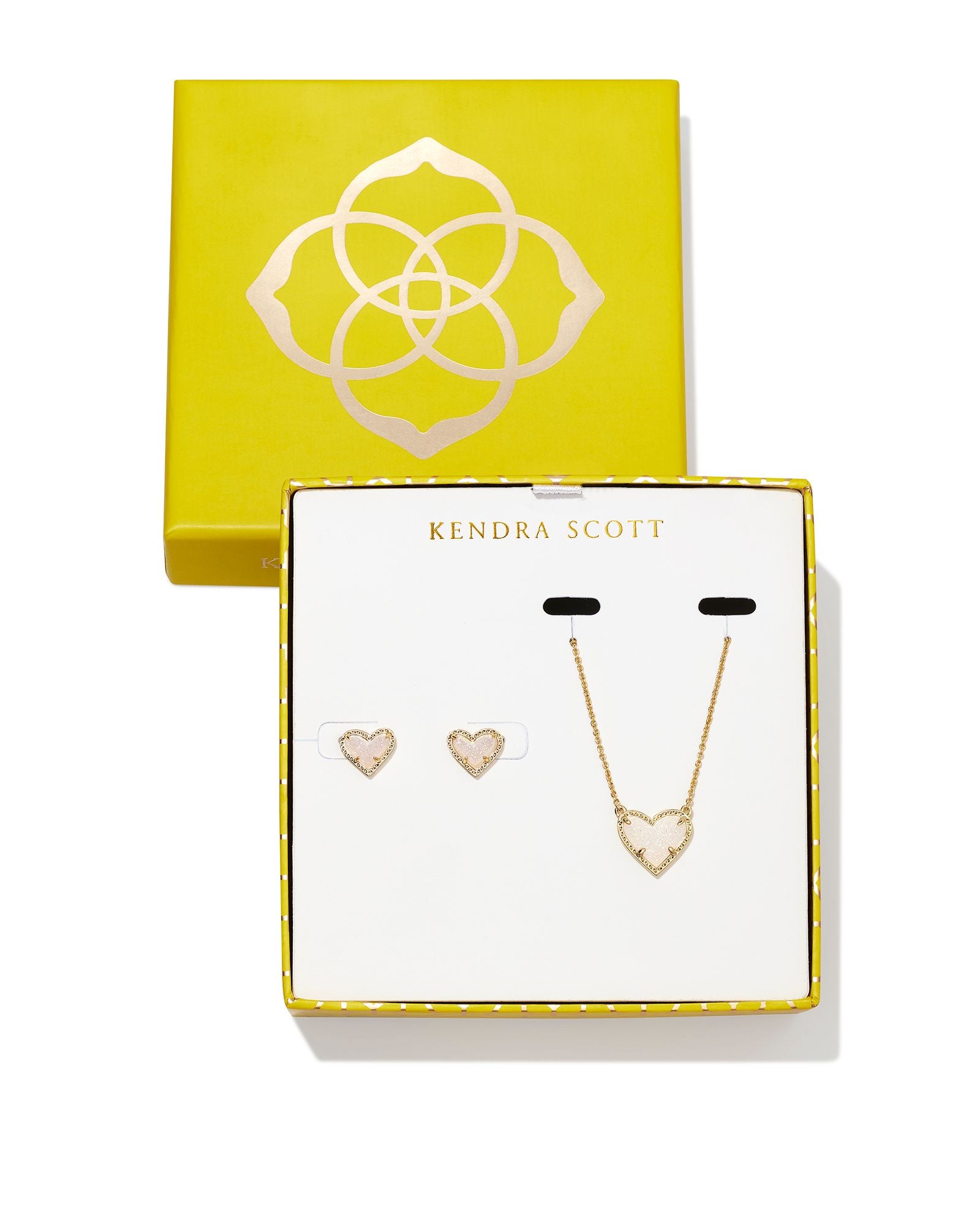 Kendra Scott Ari Heart Gold Pendant & Stud Gift Set