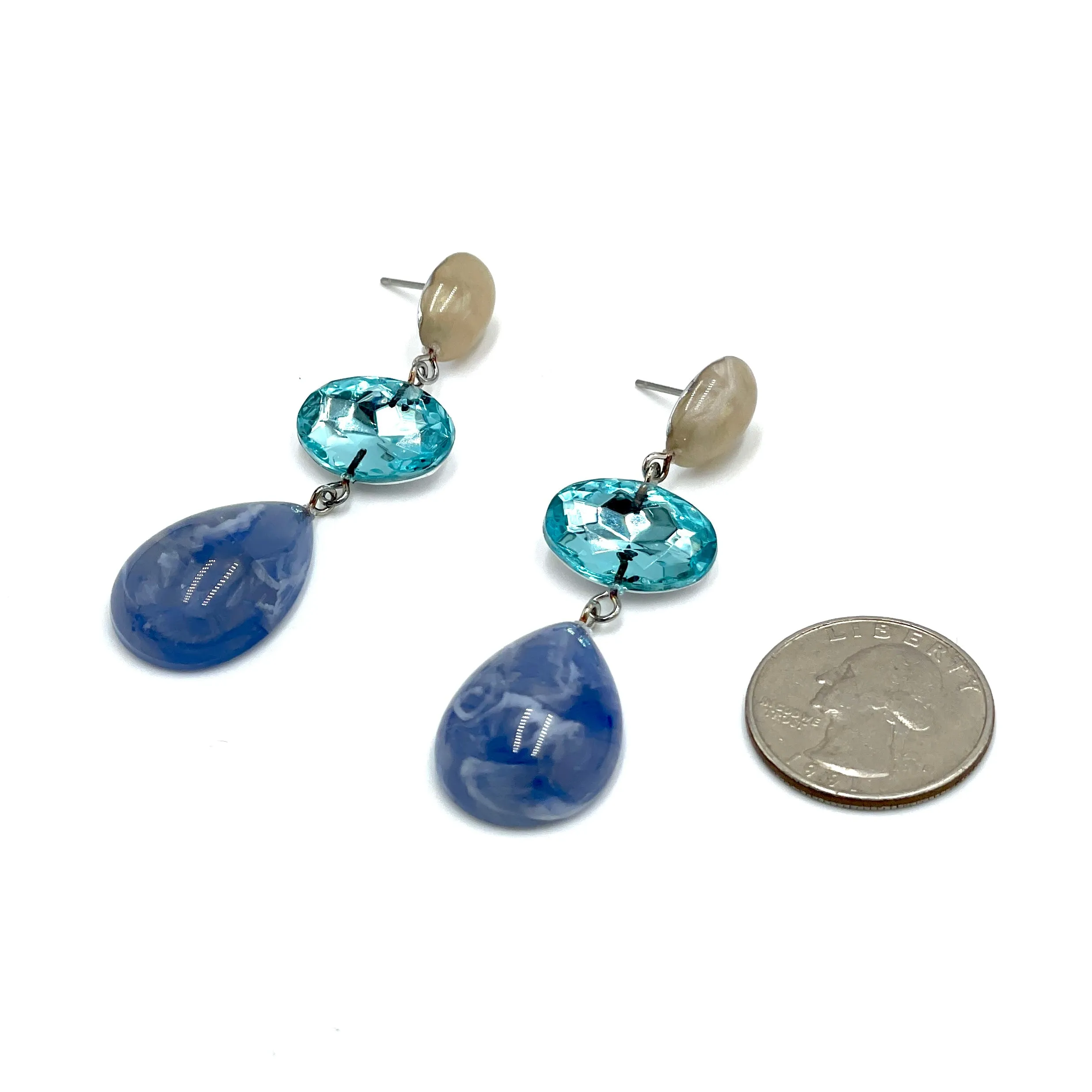 Marbled Sapphire & Faceted Aqua Lucite Trinket Earrings