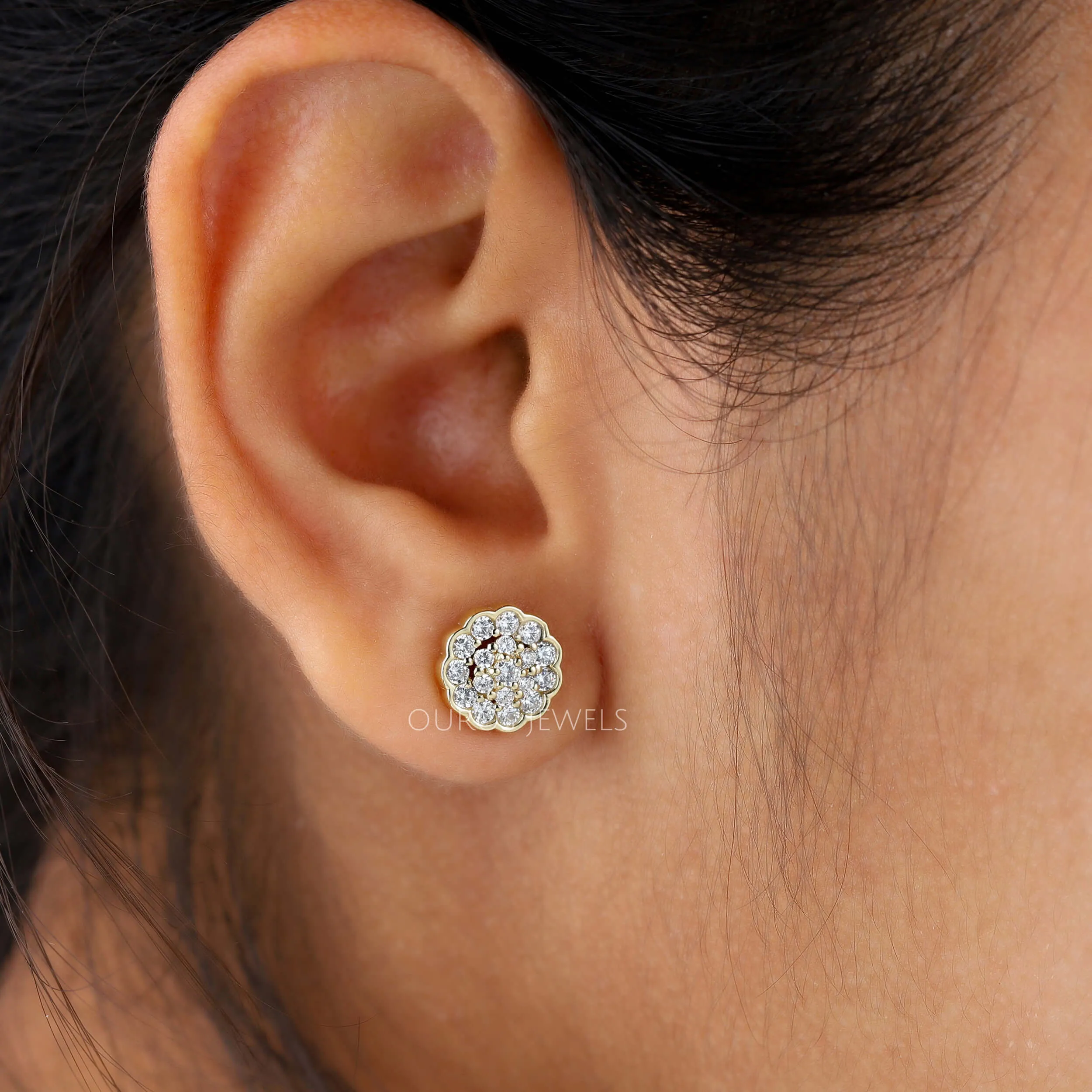 Round Cluster Diamond Stud Earrings