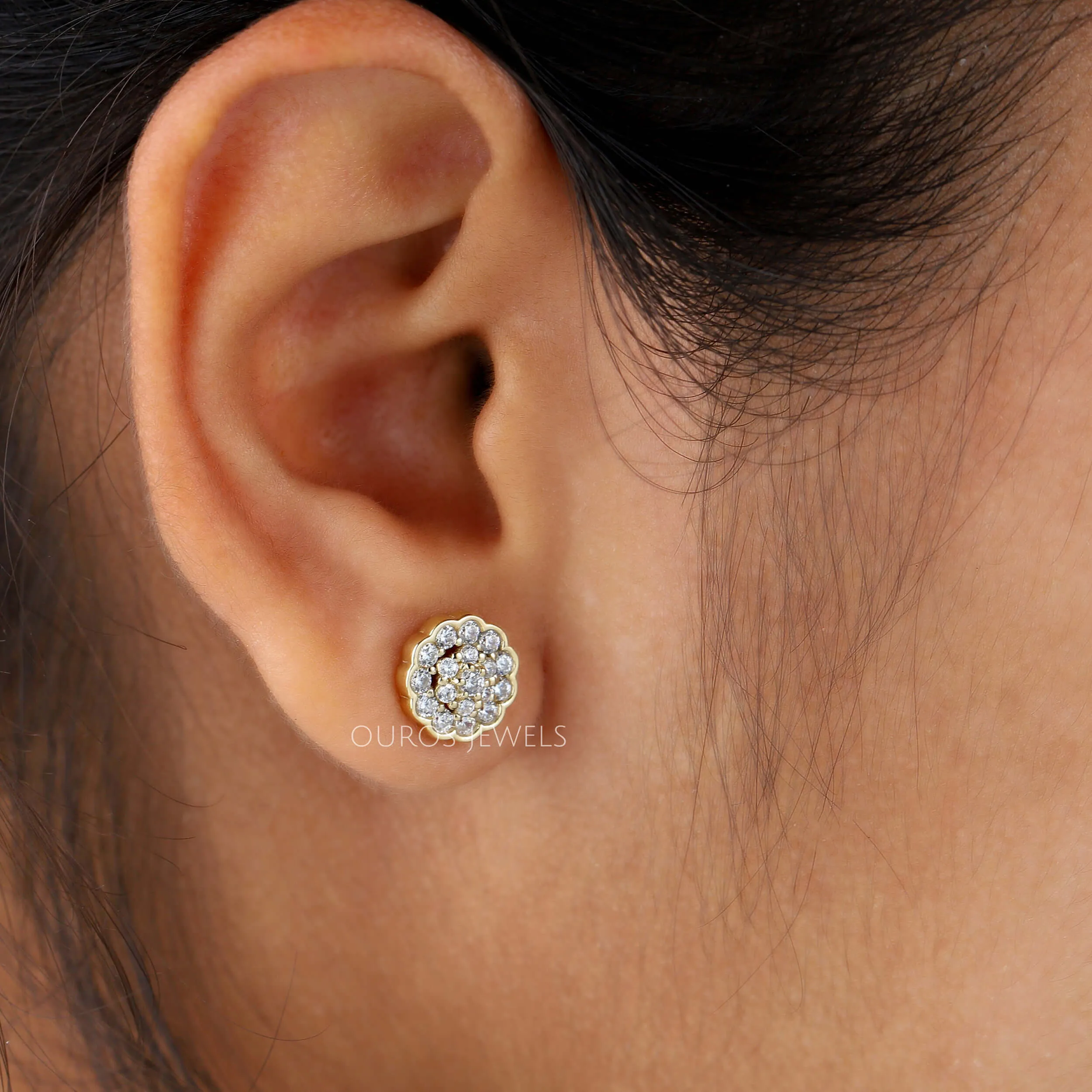 Round Cluster Diamond Stud Earrings