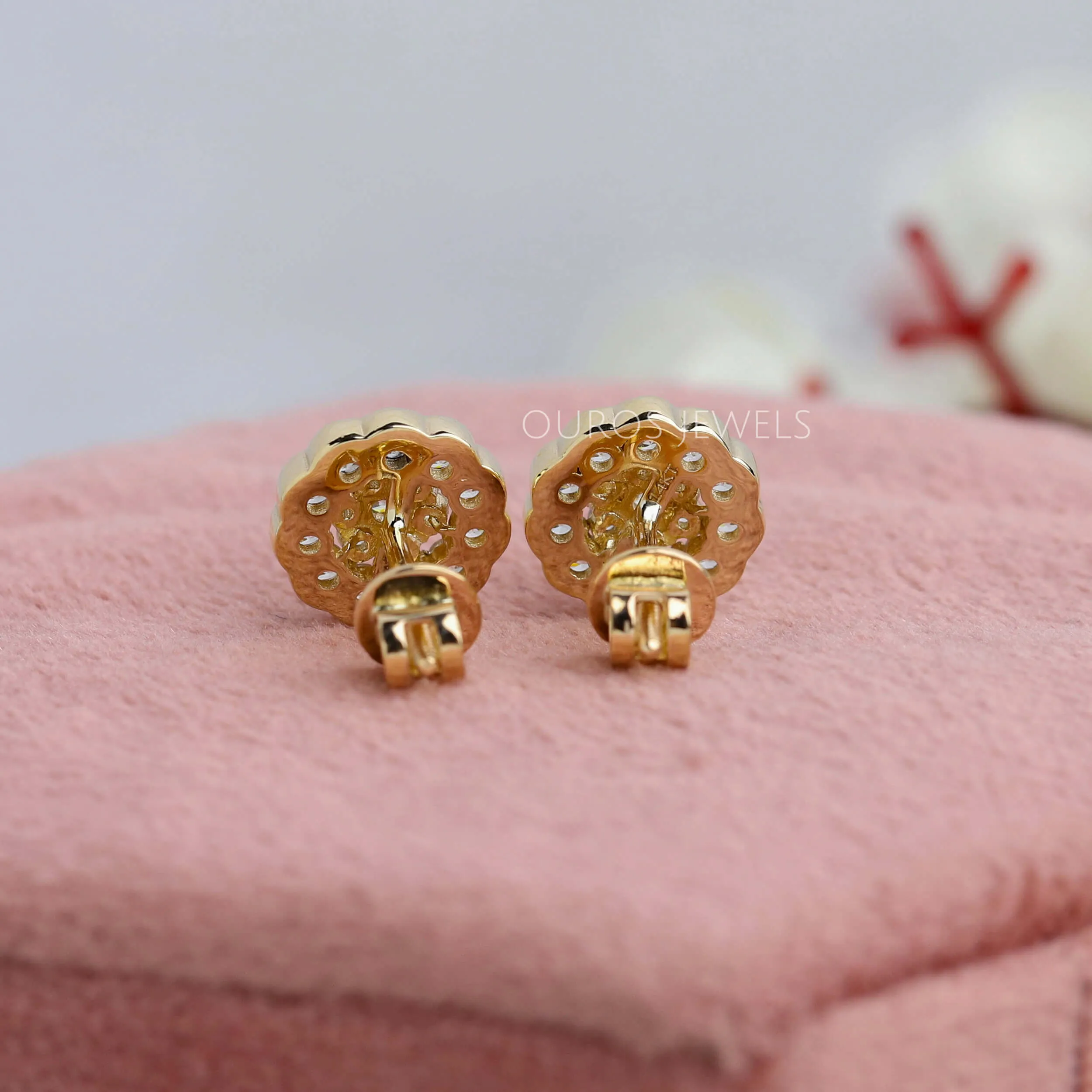 Round Cluster Diamond Stud Earrings