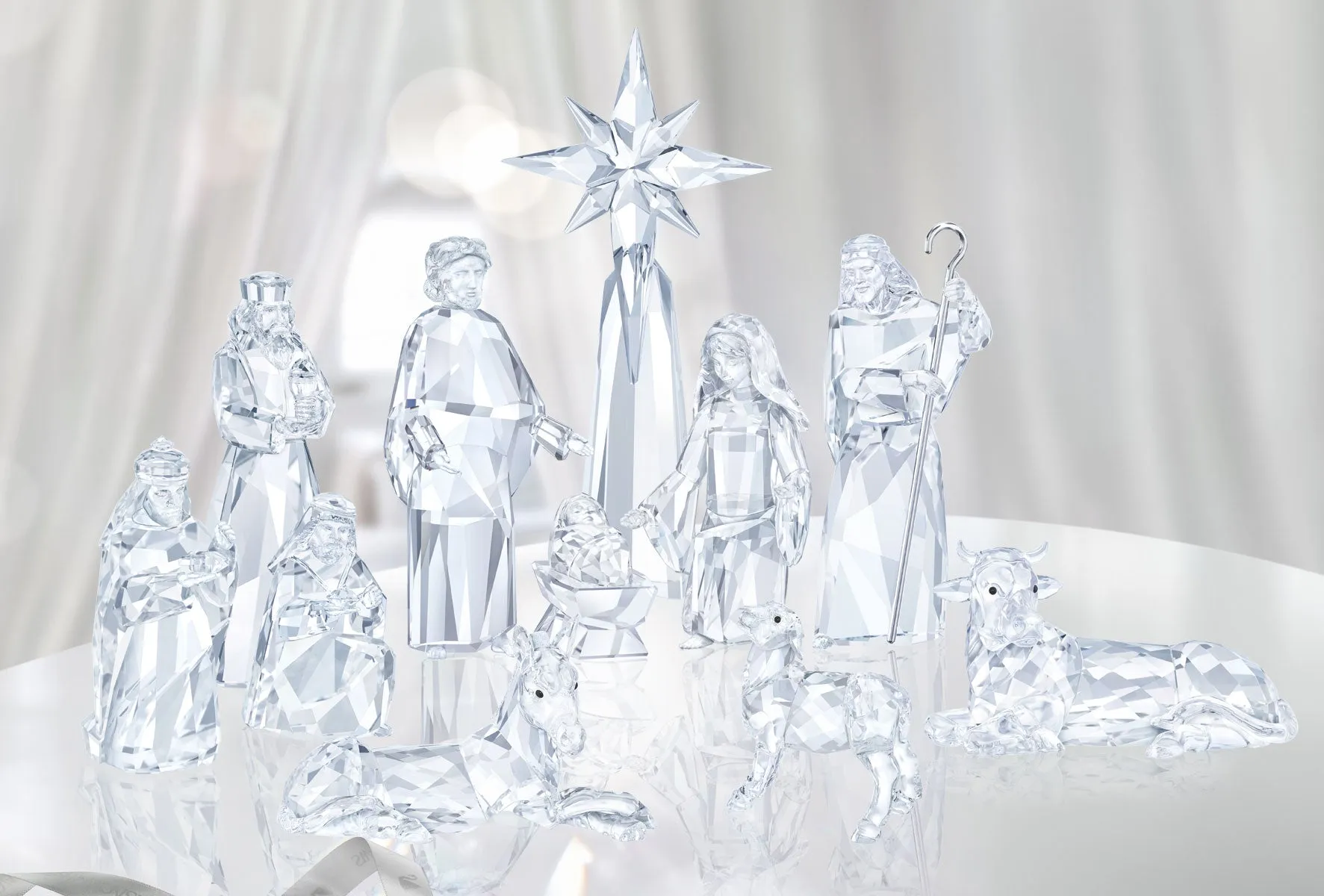 Swarovski Crystal Figurine Nativity Scene CASPAR -5393840